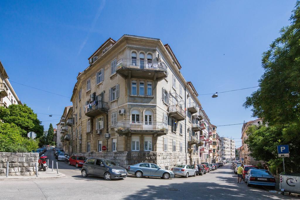 Guest House Roman Horizon Сплит Екстериор снимка